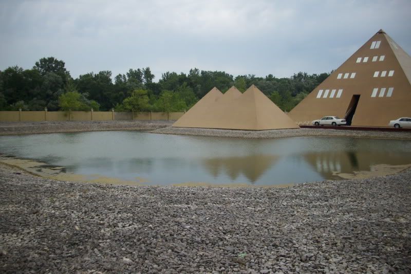 Iron Maiden Powerslave Pyramid House MaidenFans